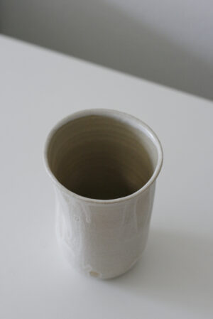 White short vase - Image 2